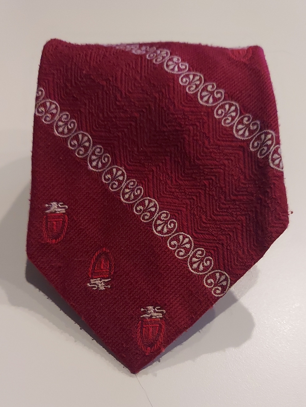 Vintage Qiana Burgundy Patterned Tie